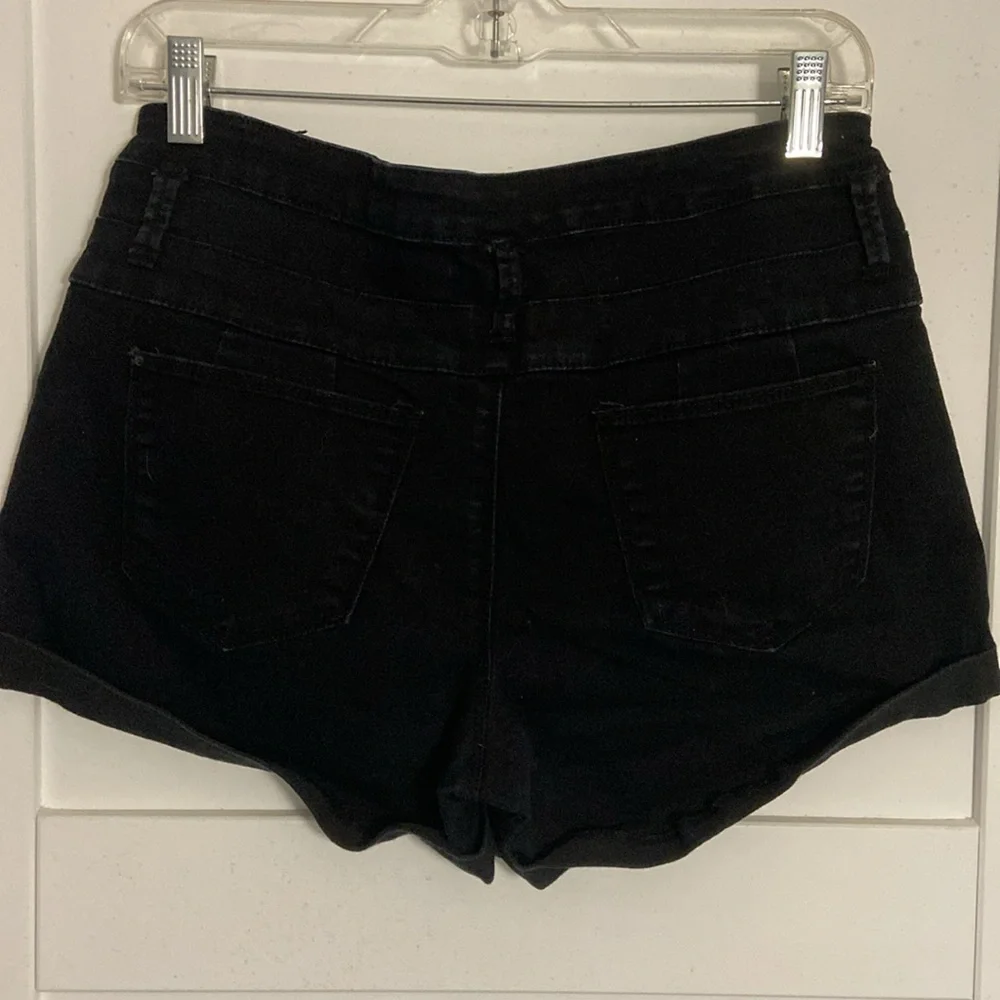 Refuge Black High Waisted Stretch Shorts SZ 10 - Picture 5 of 8